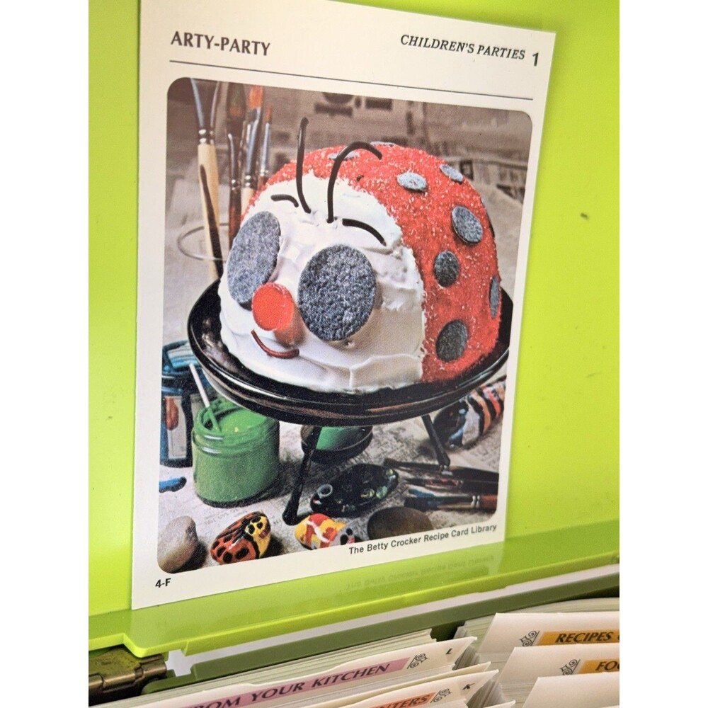 Betty Crocker 1971 Recipe Card Library Cookbook Green Box w/ Index Vintage